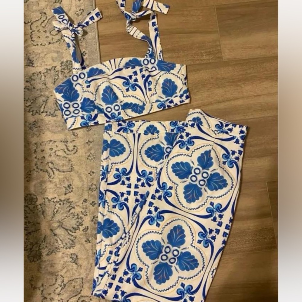 SHEIN Blue and White Patterned Two-Piece Set